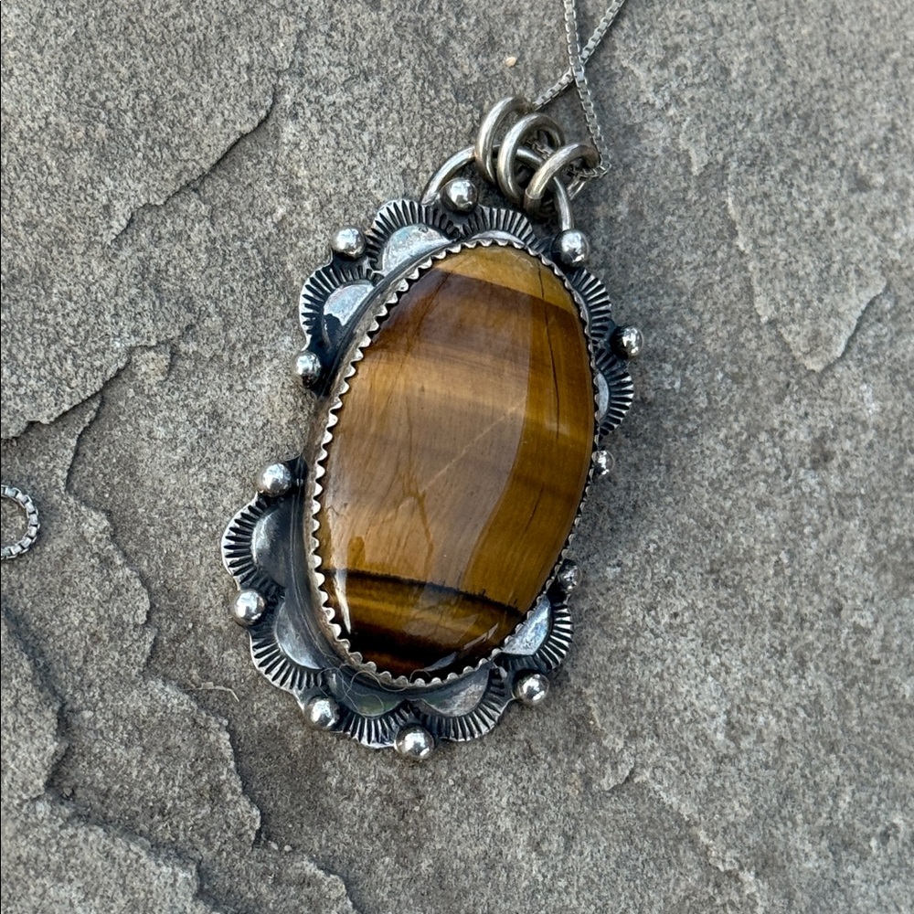 Navajo Robert skeet tigers eye sterling silver 925 necklace with chain